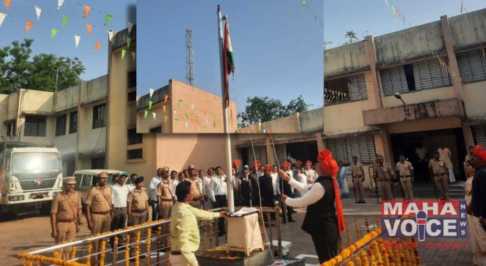 Flag hoisting by MLA Ashish Jaiswal